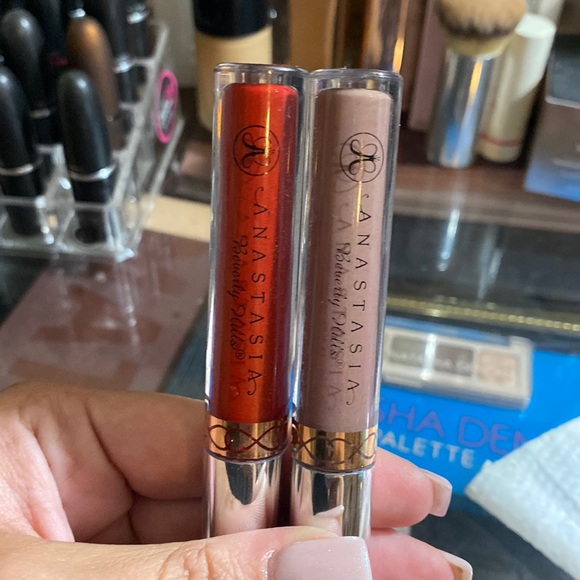 Anastasia Beverly Hills liquid lipstick duo! - Picture 2 of 3